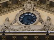 L'orologio leoni Palazzo della Prefettura Cuneo