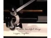 stampante imita calligrafia umana invia biglietti auguri (video)
