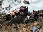 Camion burrone,50 morti Perù