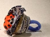 Anelli fatti elastici capelli, jeans, bottoni, cernit....e altro