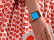 Galaxy Note Gear nella sfilata Moschino