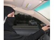 Donna arrestata: guidava automobile. discriminazione genere Arabia