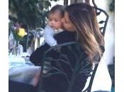 Kardashian bacia sulle guance figlia North West: nuove foto