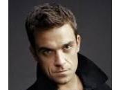 Robbie Williams confessa: “Sono corpo etero”
