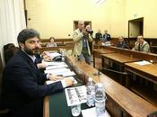Fico: “Allucinante compri programmi intrattenimento esterni” (Agi)