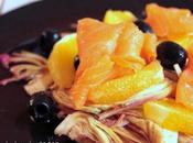 Insalata carciofi, arance, olive nere salmone affumicato