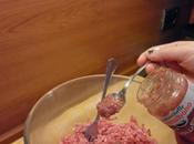 Pasta polpettine aromatizzate alla salsa alle cipolle
