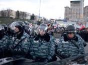 Scontri Ucraina: decine feriti arresti