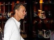 Eddie Halen nuova chitarra presentata NAMM 2011 (video)