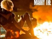 Lady Gaga come Catwoman nella cover Marry Night
