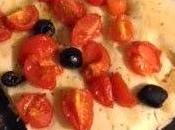 Focaccia mediterranea pomodorini olive