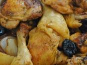 Pollo umido prugne secche patate