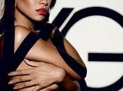 Rihanna topless campagna della Cosmetics Viva Glam