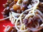 Spaghetti farro crema anacardi timo melanzane saltate padella