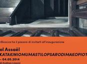 ILIOKATAKINIOMUMASTILOPSARODIMAKOPIOTITA Micol Assaël cura Andrea Lissoni.