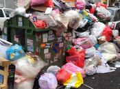 Colline monnezza ovunque. Evidentemente nuovo presidente Fortini toccando primi nervi scoperti. ecco, queste foto, inequivocabili pizzini