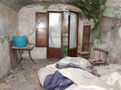 Uomo morto tugurio, dopo giorni stato ancora sepolto