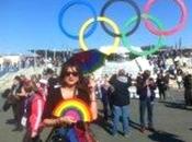 Vladimir Luxuria arrestata Sochi: sventolava bandiera “gay
