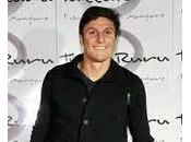 Inter; capitan Zanetti viene premiato dalla Fiorentina.