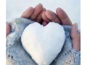 Mani screpolate: rimedi cure contro freddo solo