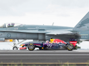 video della sfida velocità Bull Ricciardo caccia RAAF F-18