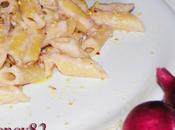 Penne salsa cipolle rosse nocciole