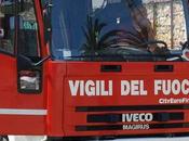 bomba carta terrorizza Pompei, danneggiato negozio