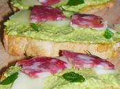 Crostini pesto fave salame pecorino