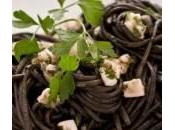 Ricette pesce: linguine nero seppia