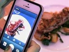 Sfruttare l'influenza: ristorante pop-up dove paghi foto Instagram