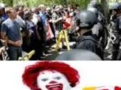 STATI UNITI cento arrestati aver protestato davanti McDonald’s