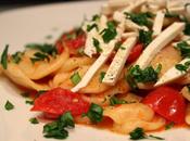 Strascinati ricotta salata, pomodorini cipollotti Italia piatto