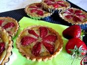 Crostatine alle fragole crema pistacchi cioccolato bianco: quotidianità piccoli passi