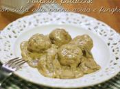 Polpette polacche salsa alla panna acida funghi Polish meatballs with mushrooms sour cream