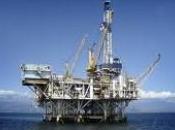 Trivallazioni Sicilia: Greenpeace inscena disastro petrolifero