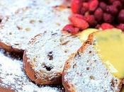 Buccellato crema inglese fragoline bosco.