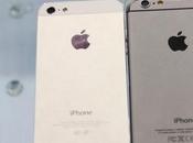 iPhone grigio siderale mostrato foto