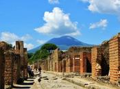 Turisti americani rubano reperto Pompei scappano negli