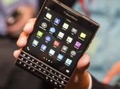 BlackBerry Passport: 200.000 preodini sole