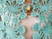 Mantellina crochet color cielo, schemi blue capelet with pattern