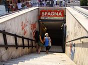 guerra civile sotto metropolitana. Cittadini, soli, contro gruppi ladri violenti. Sputi, minacce, insulti. testimonianza