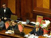 Jobs Act, alla fiducia. Bagarre Senato