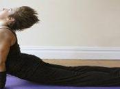 Yoga: minuto mezzo giorno migliorare problemi schiena