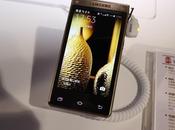 Samsung annuncia W2015, Luxury Flip Phone Snapdragon