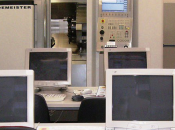 Parma, ragazzo rimane fuori dalla classe. madre soldi retta scolastica