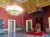 Palazzo Reale Napoli. Viaggio frenesie erotiche della corte napoletana