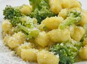 Chicche patate pesto broccoli Potato gnocchi with