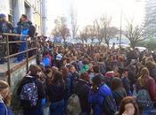 MILANO. Protesta degli allievi Boccioni Milano: sono freddo, colpa della Provincia Milano