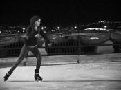 Siracusa: pattinaggio ghiaccio, musica divertimento Largo Aretusa