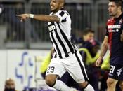 Juventus vince Cagliari passa Natale testa alla classifica
